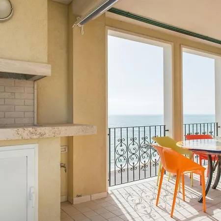 Prestigioso Attico Sul Mare * Porto Recanati